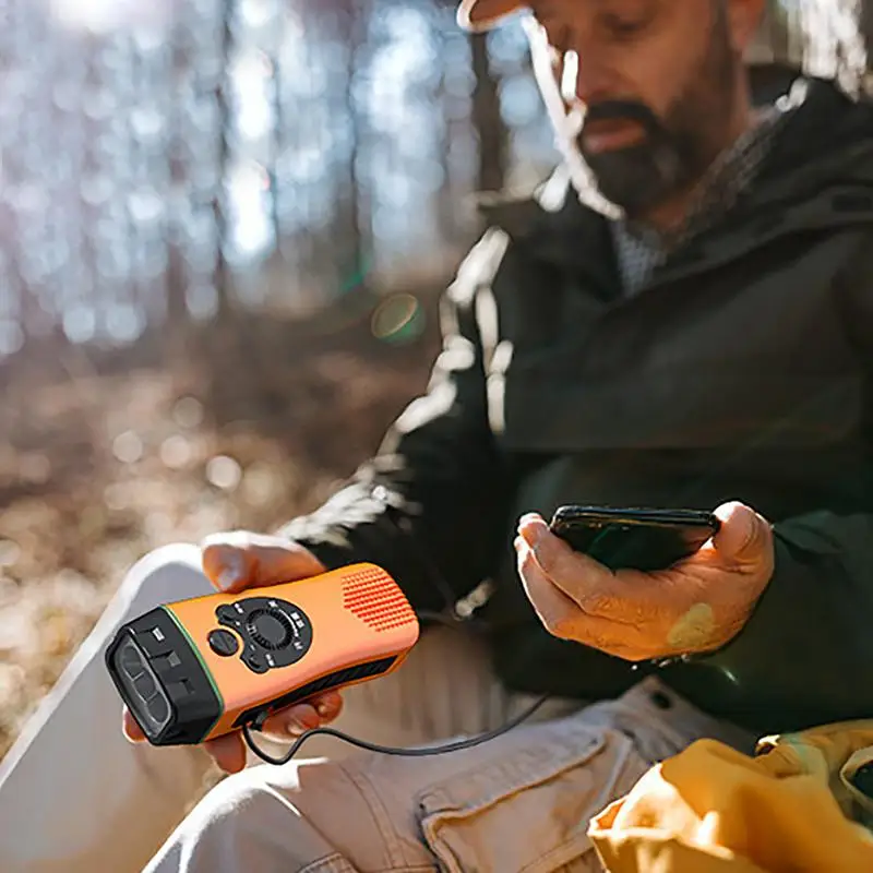 Krank Radyo Taşınabilir FM Hava Radyolar Survival Dişli Kiti LED el fenerleri Güç Bankası Akıllı cep telefonu Şarj Cihazı El Krank Veya Görüntü 3