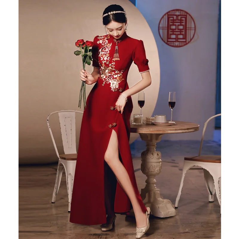 Çin İşlemeli düğün elbisesi Gelin Cheongsam Kadınlar için Şarap Kırmızı Mermaid Akşam Elbise Kostüm Qi Pao uzun elbise Zarif Görüntü 2